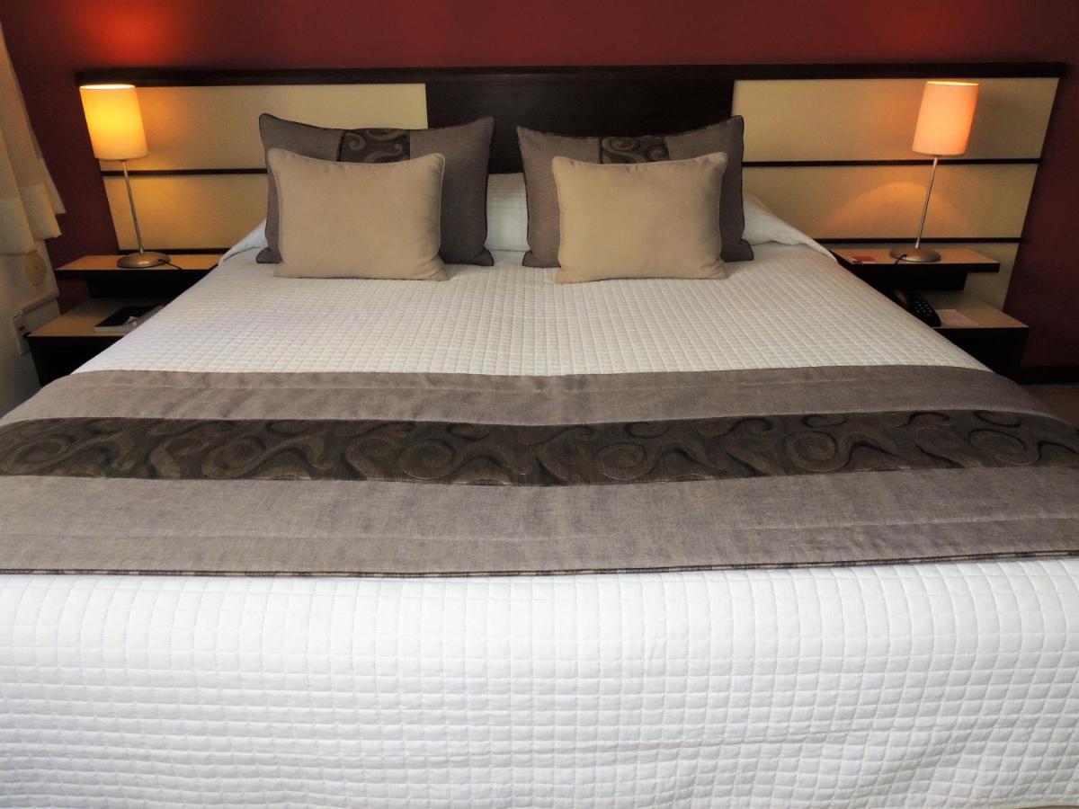 Mondrian Suite Hotel Sao Jose dos Campos Exterior photo